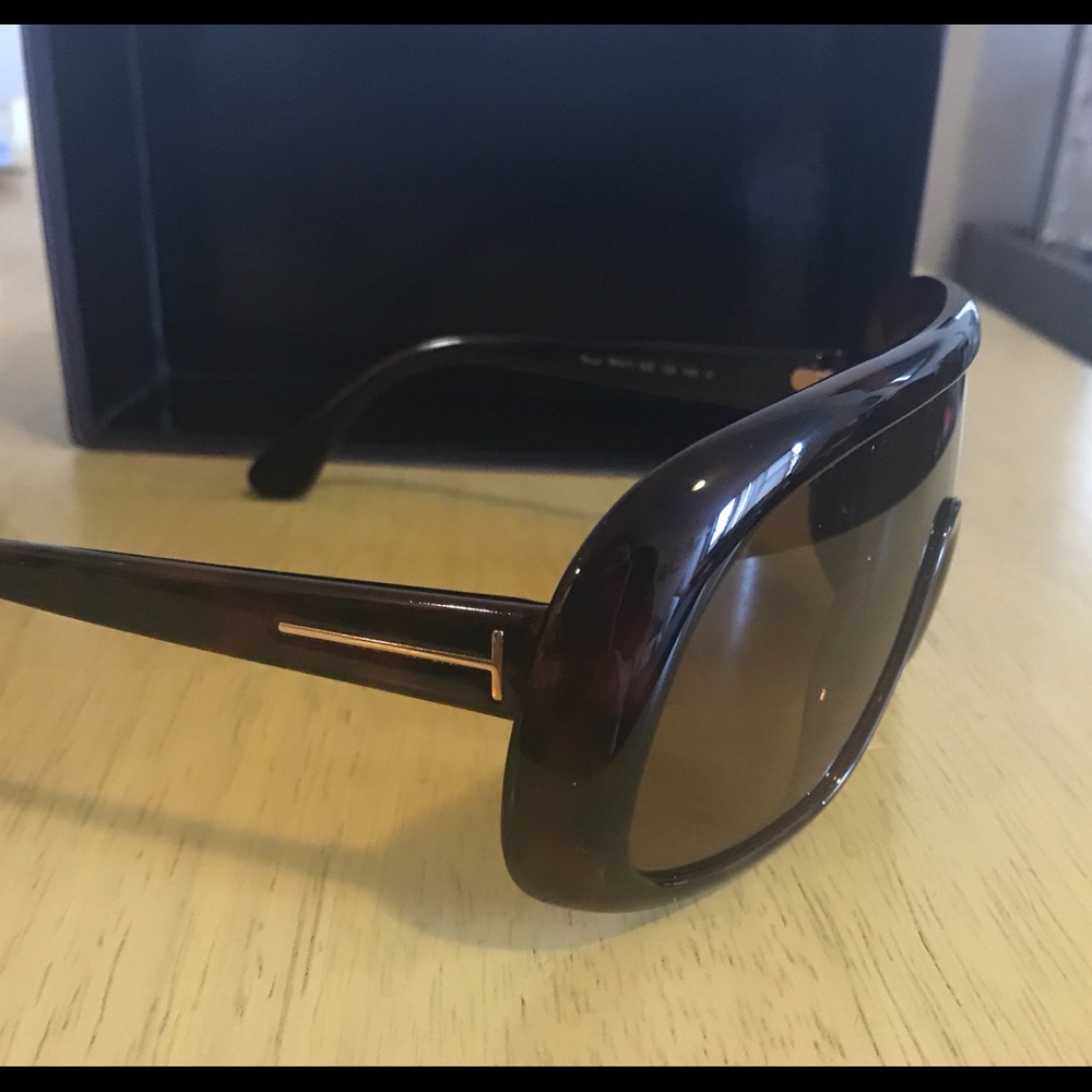 NWT TOM FORD Sunglasses with Box